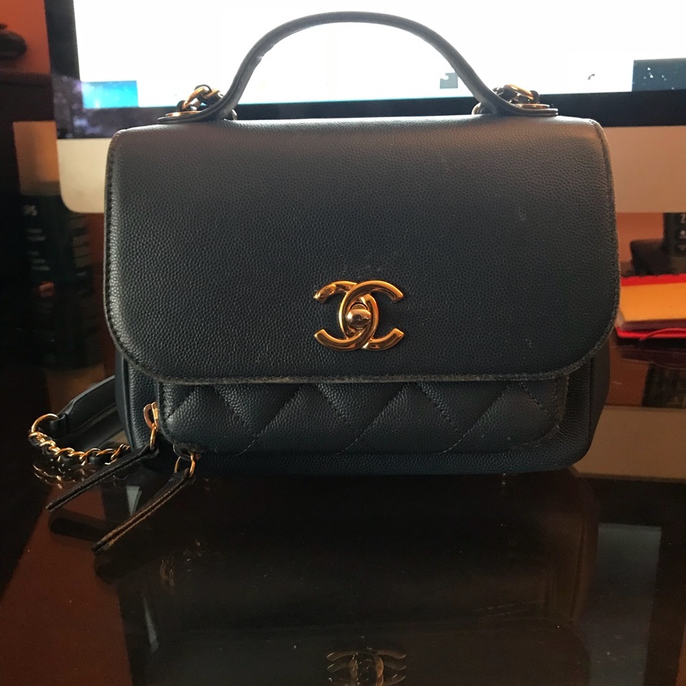 CHANEL small business affinity - Picture 1 of 9